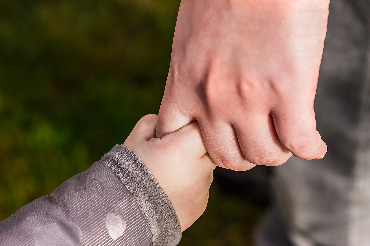 ouders spelen een cruciale rol in de ontwikkeling van hun kinderen. ontdek hoe ouderlijke betrokkenheid het leerproces en de sociale vaardigheden van kinderen kan bevorderen en welke strategieën effectief zijn voor een sterke samenwerking tussen ouders en scholen.